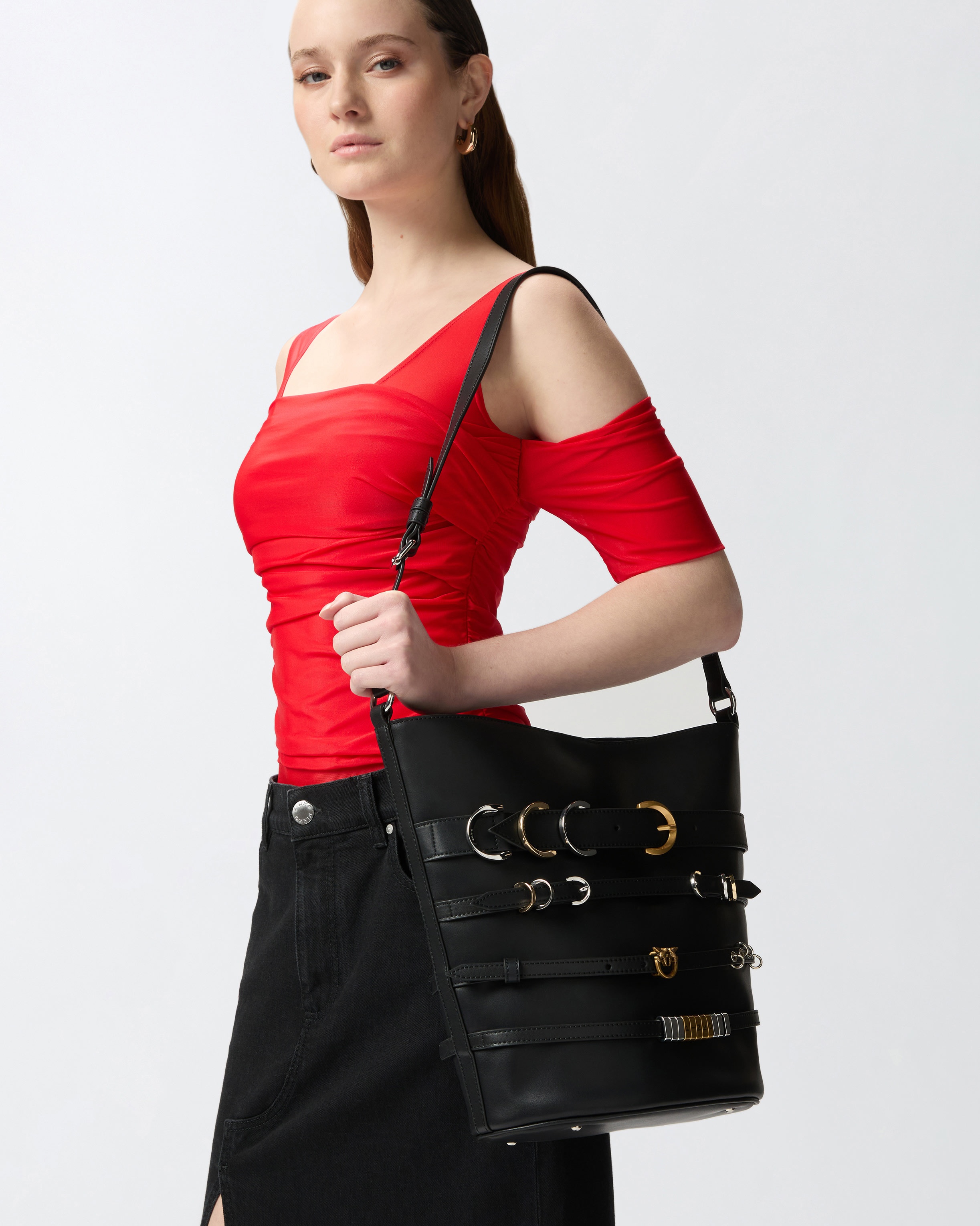LARGE LEATHER BUCKET BAG WITH STRAPS - 6