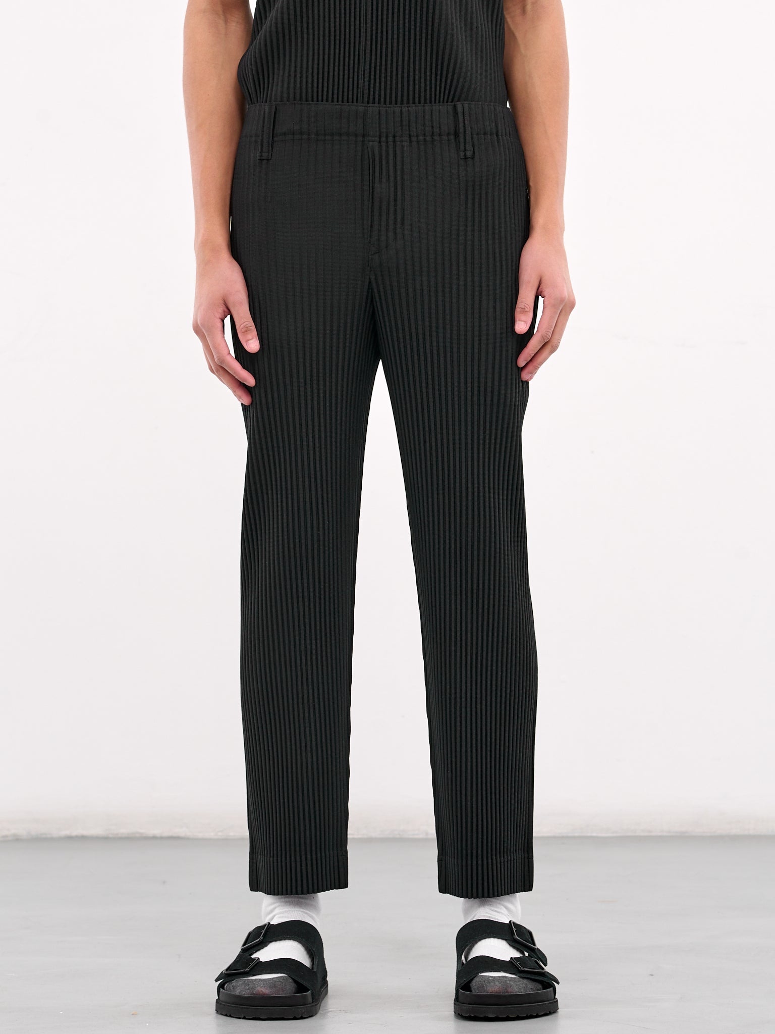 Basic Pleated Trousers - 1