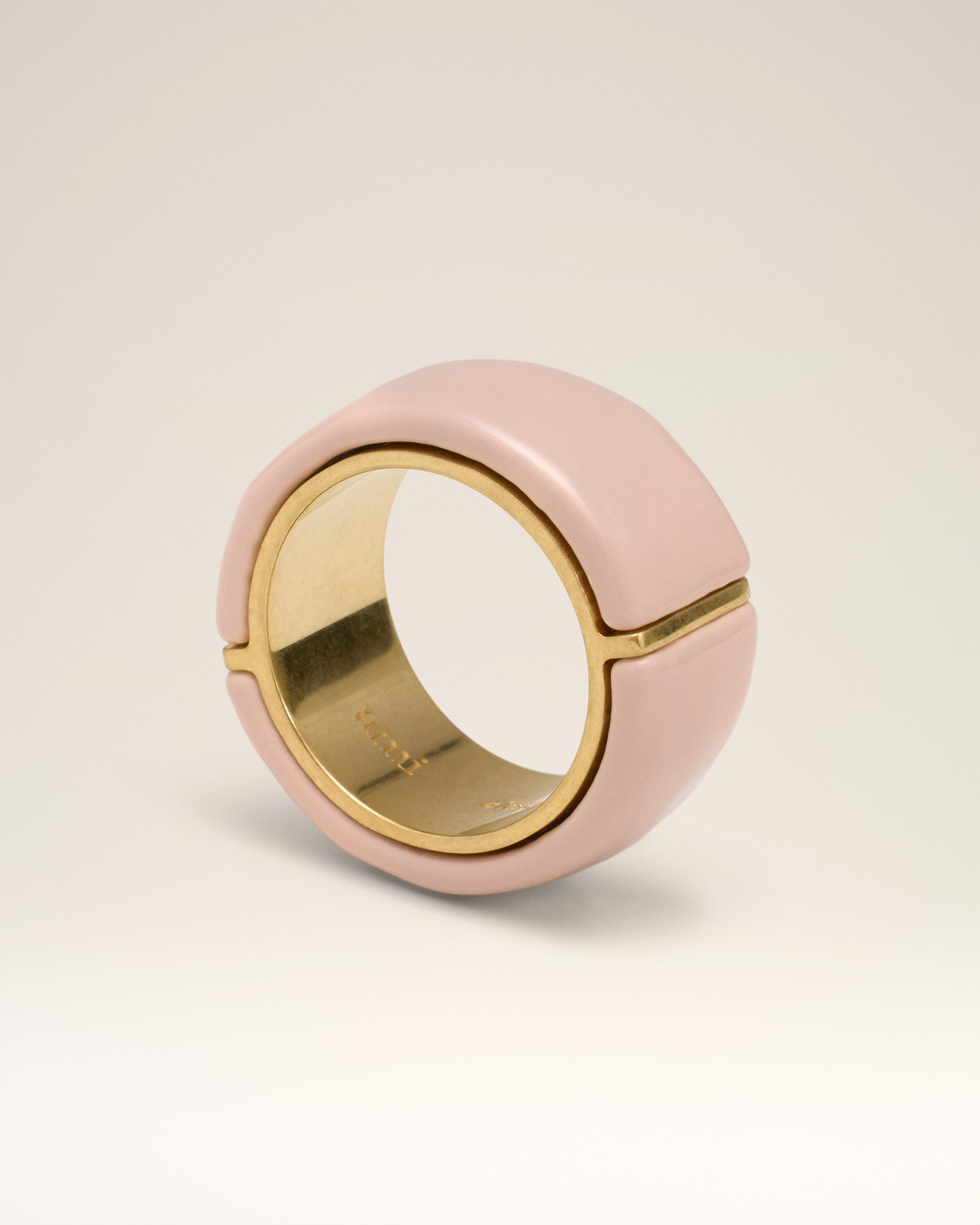 PINK BRASS HAMMERED LACQUERED RING - 4