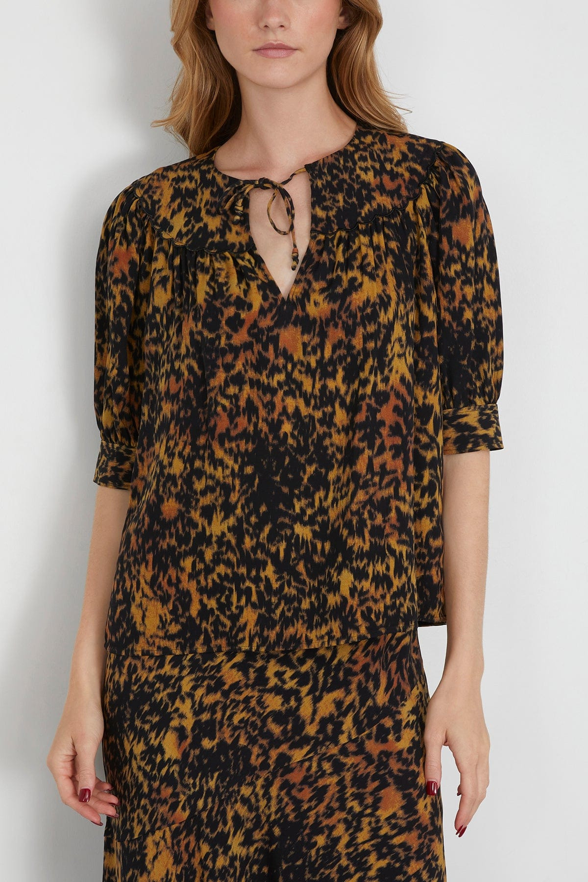 Blaire Short Sleeve Blouse in Savannah - 3