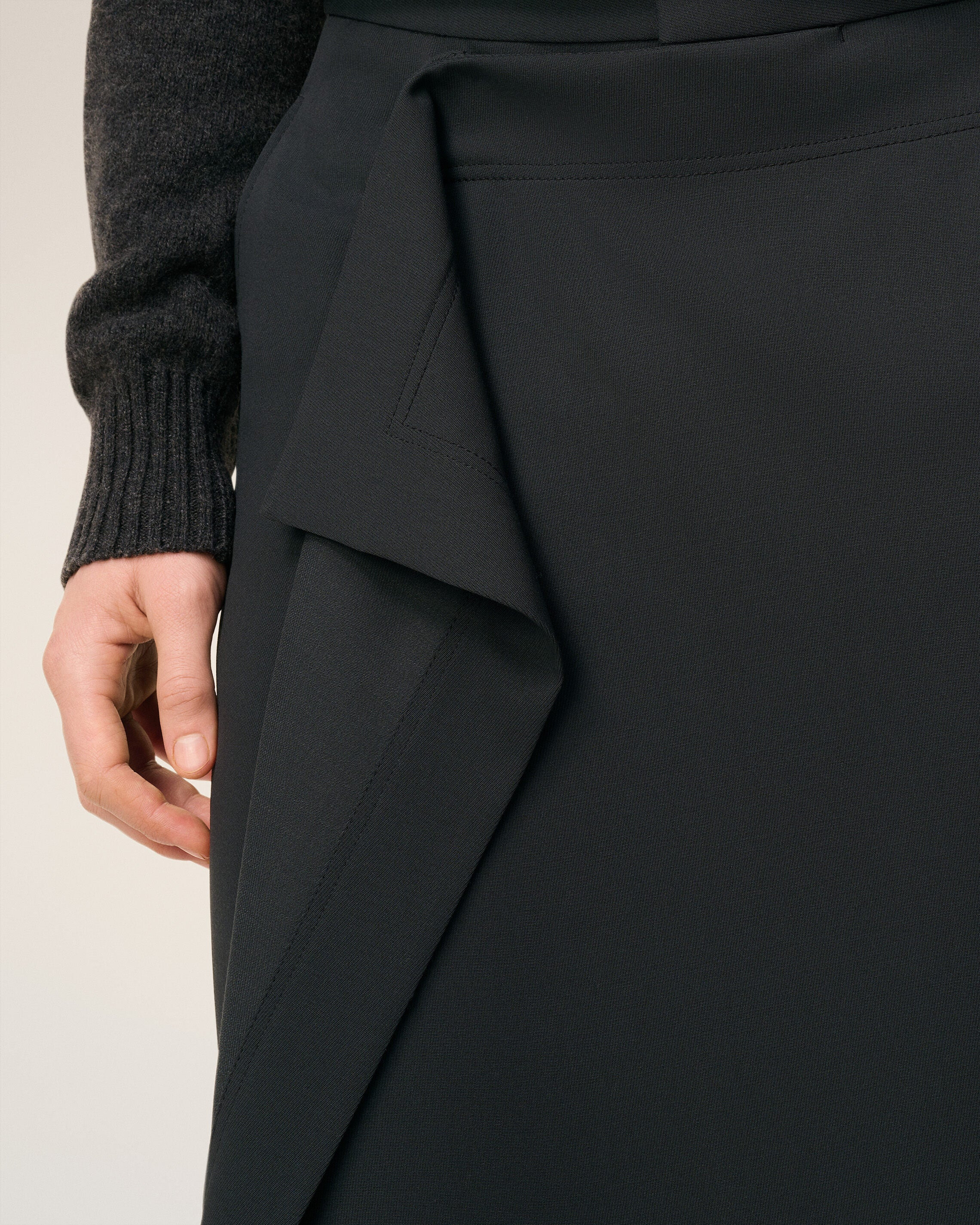 BLACK WOOL PANEL LARGE TROUSERS - 5