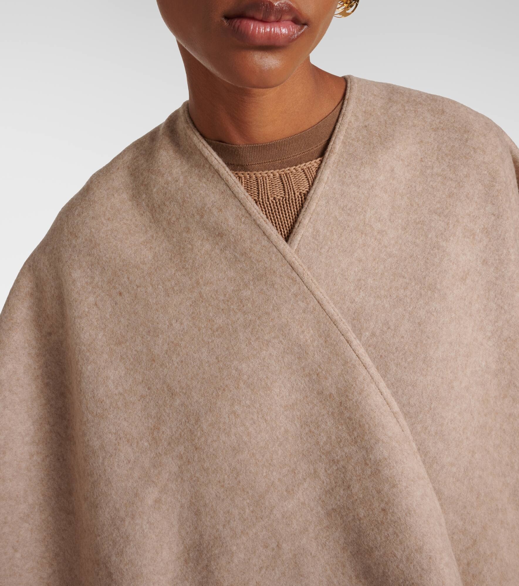 Logo jacquard wool poncho - 4