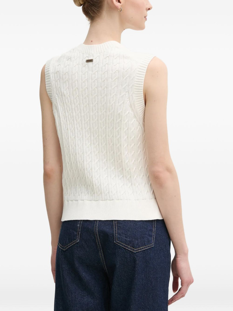 Hartland vest 3