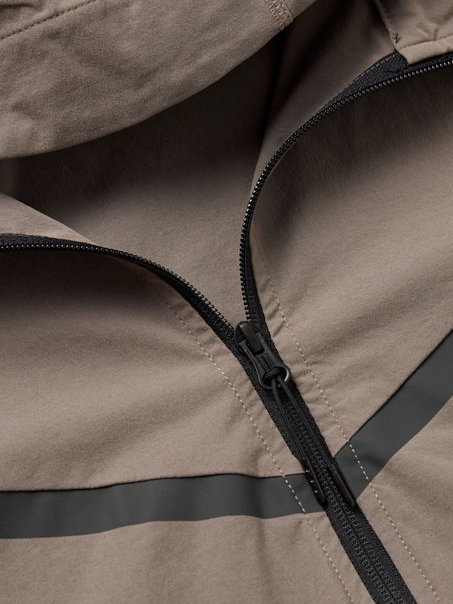 Tech Logo-Print Panelled Stretch-Nylon Hooded Jacket Taupe - 4