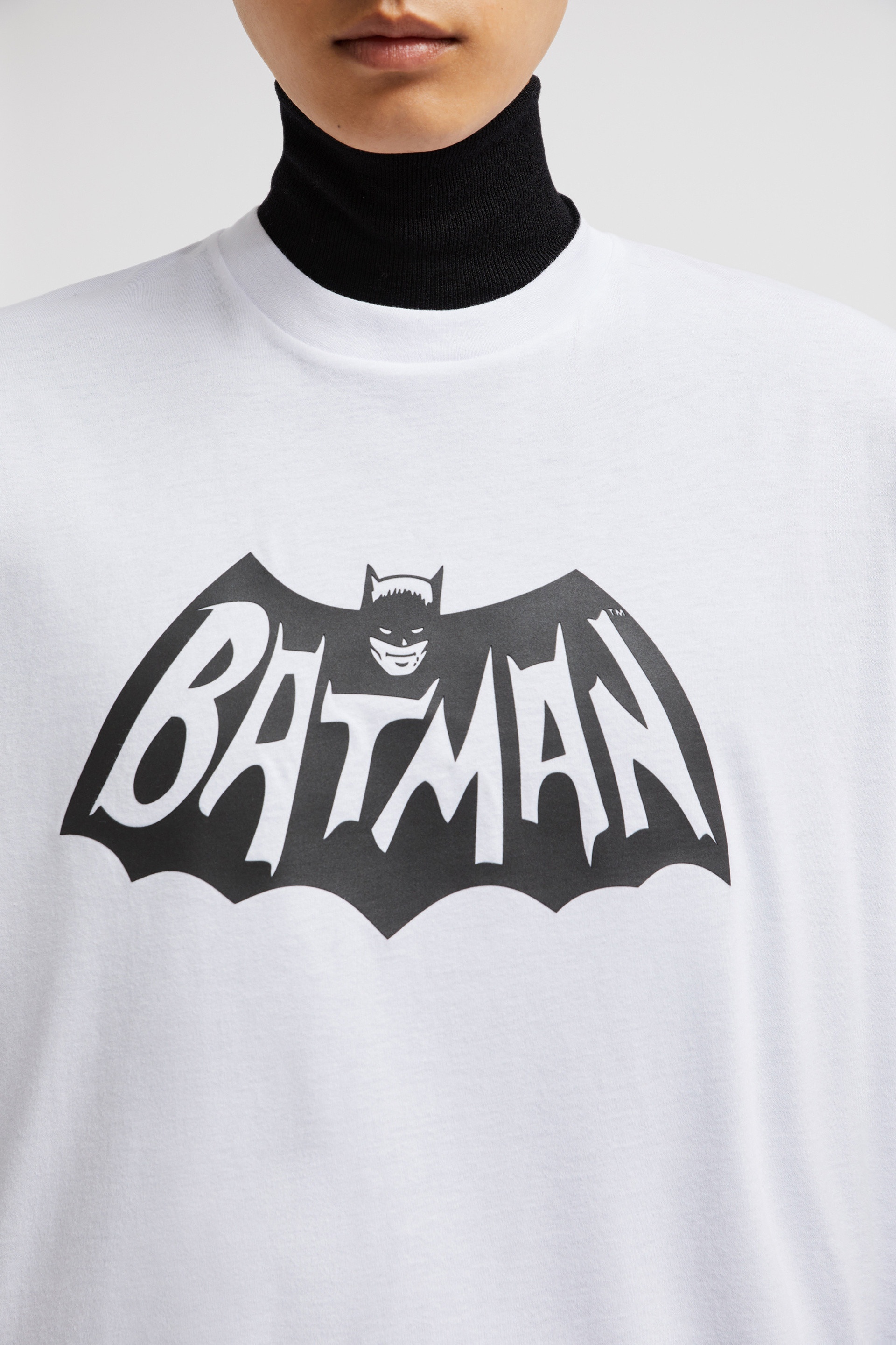 【MONCLER】Tシャツ コットンジャージ素材 Batmanロゴ MONCLER☆関税込☆Batman コットンジャージーTシャツ