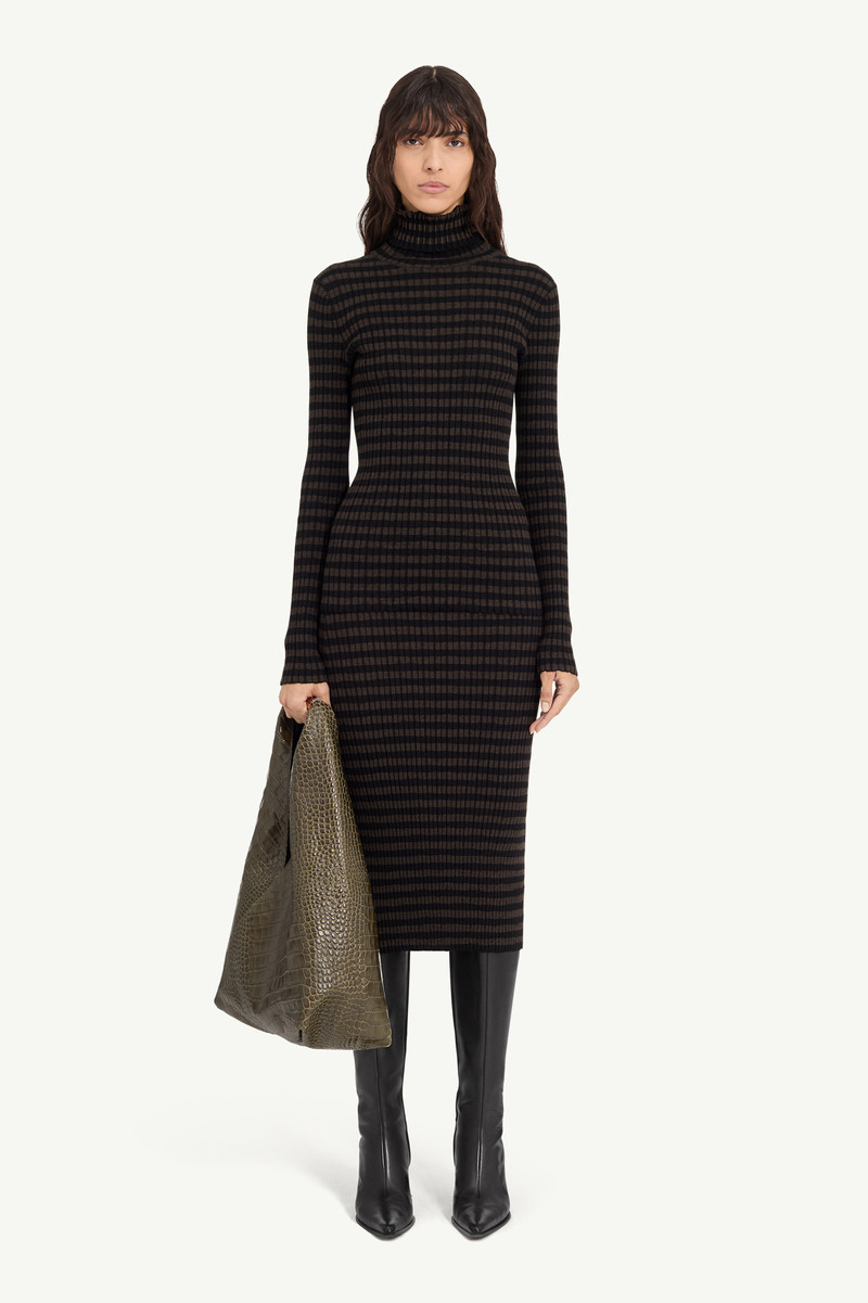 Ribbed turtleneck 1