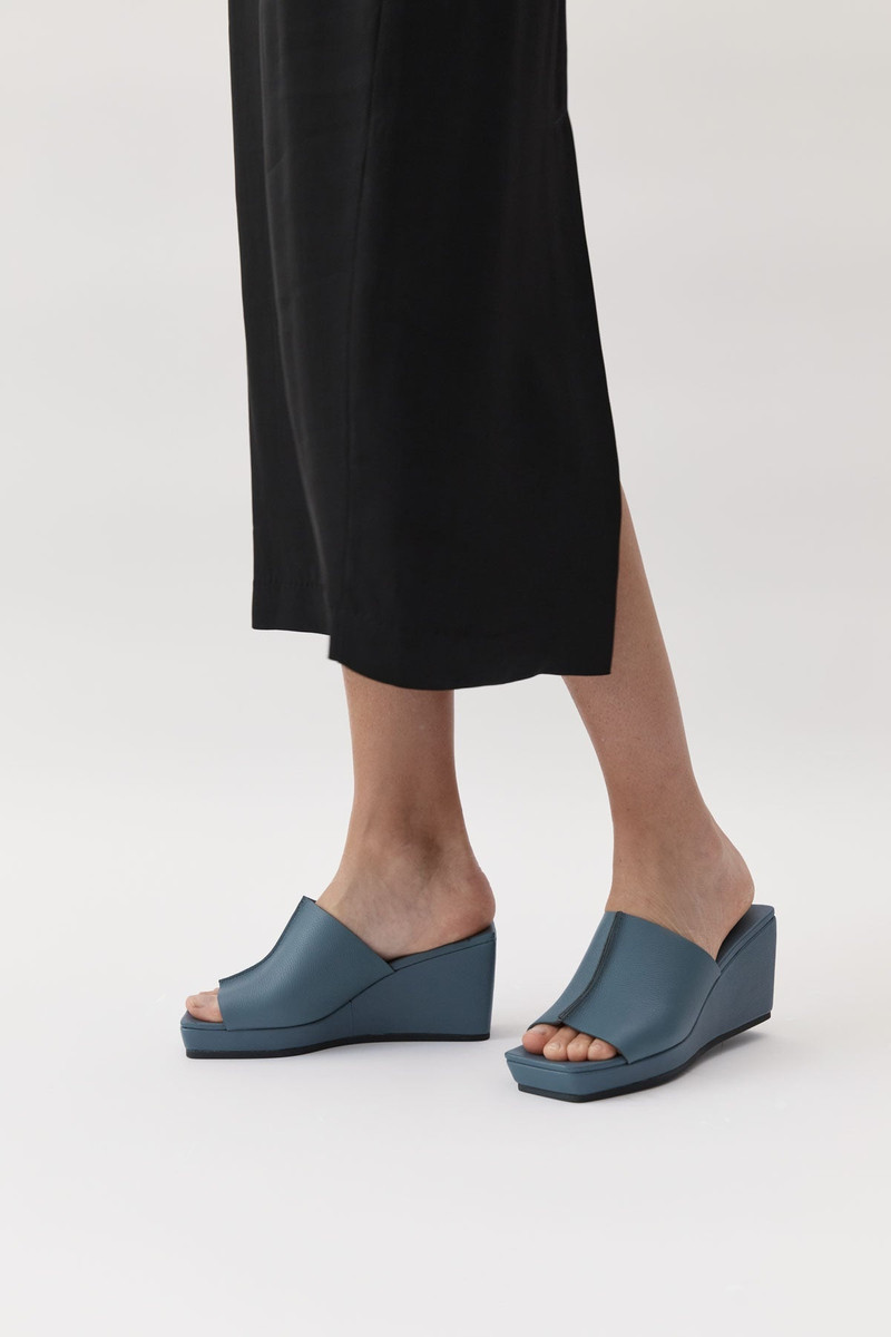 Maria Wedge - Slate 4