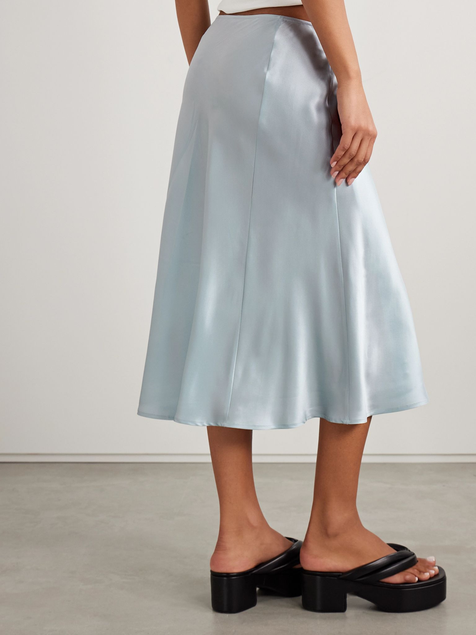 Silk-satin midi wrap skirt Light blue - 3
