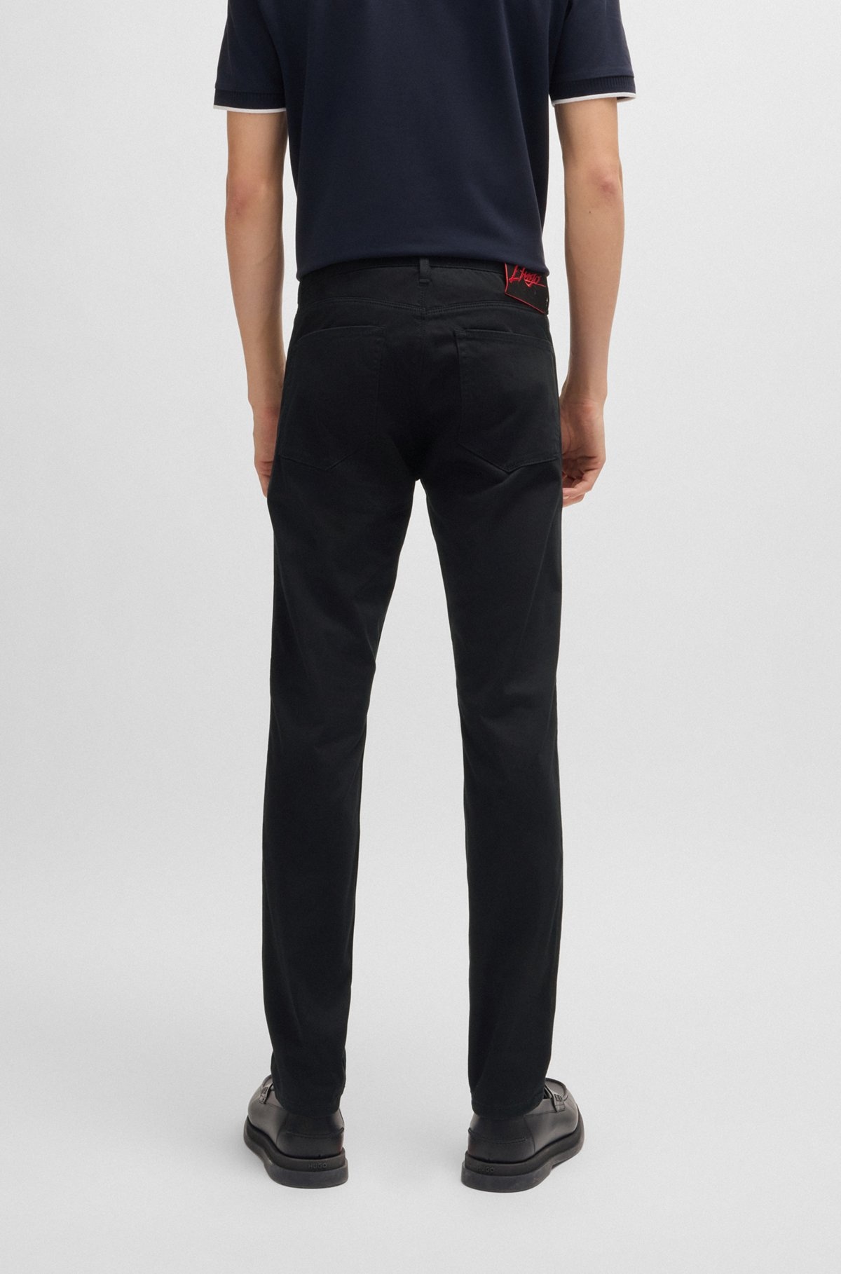 EXTRA-SLIM-FIT JEANS IN BLACK SATIN DENIM - 4