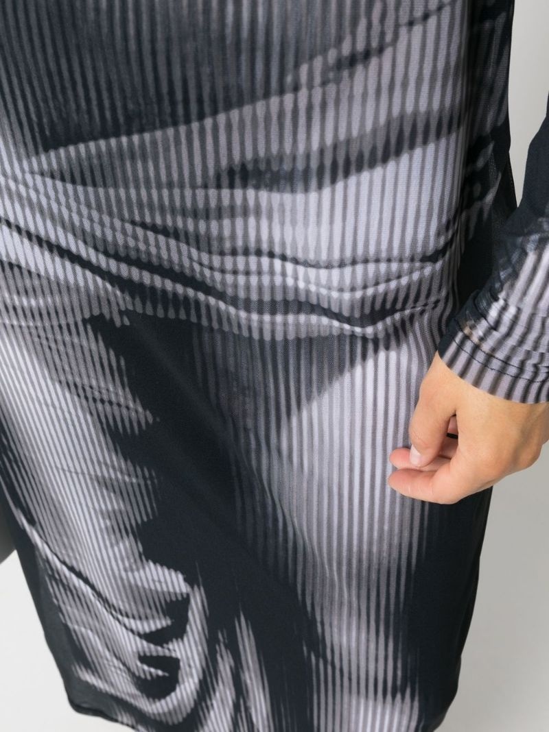 graphic-print long-sleeve maxi dress - 5