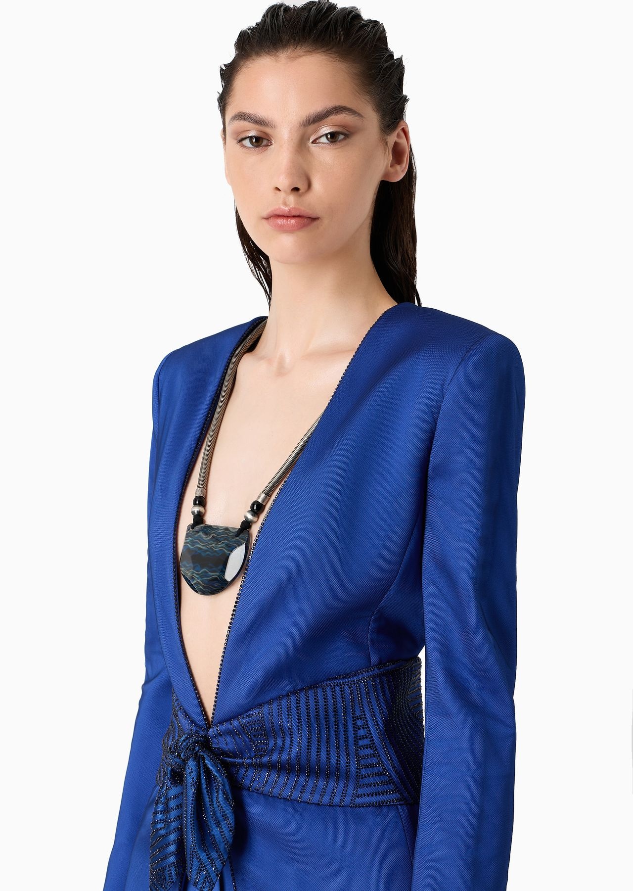 Silk, single-breasted jacket with embroidered belt - 5