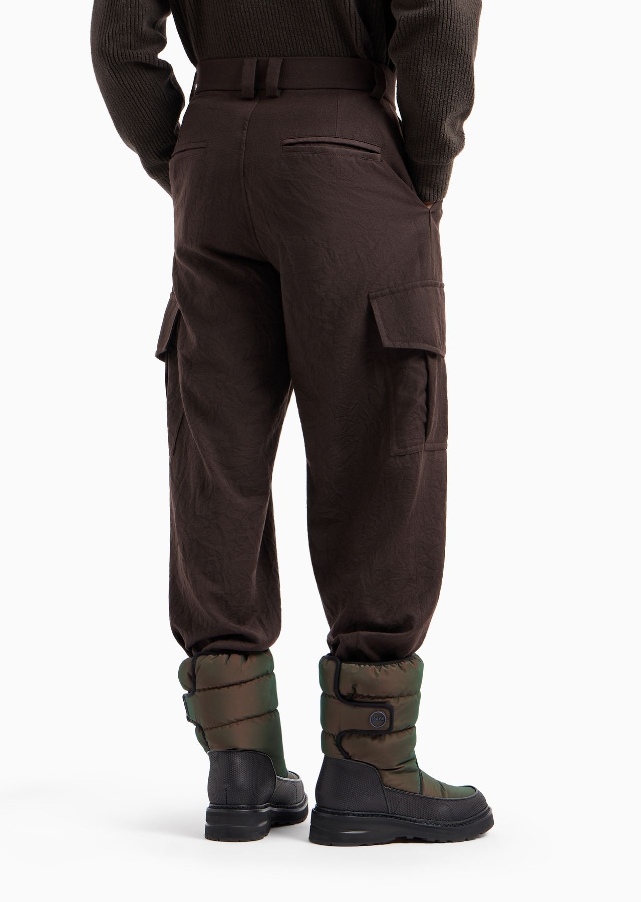 Single-pleat, crinkle wool flannel cargo trousers - 3