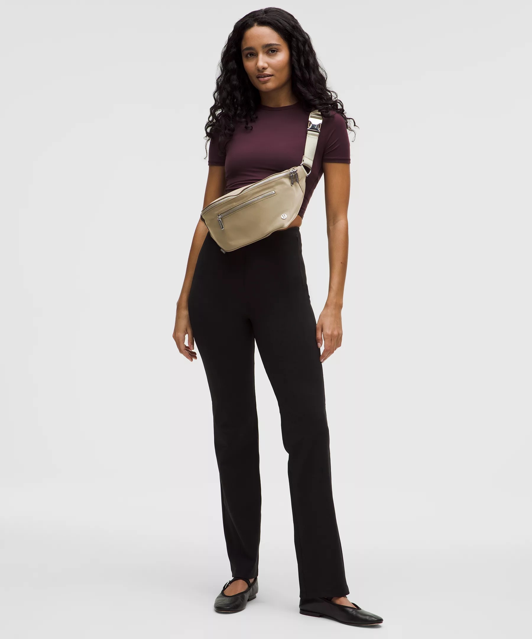City Essentials Belt Bag 3L - 2