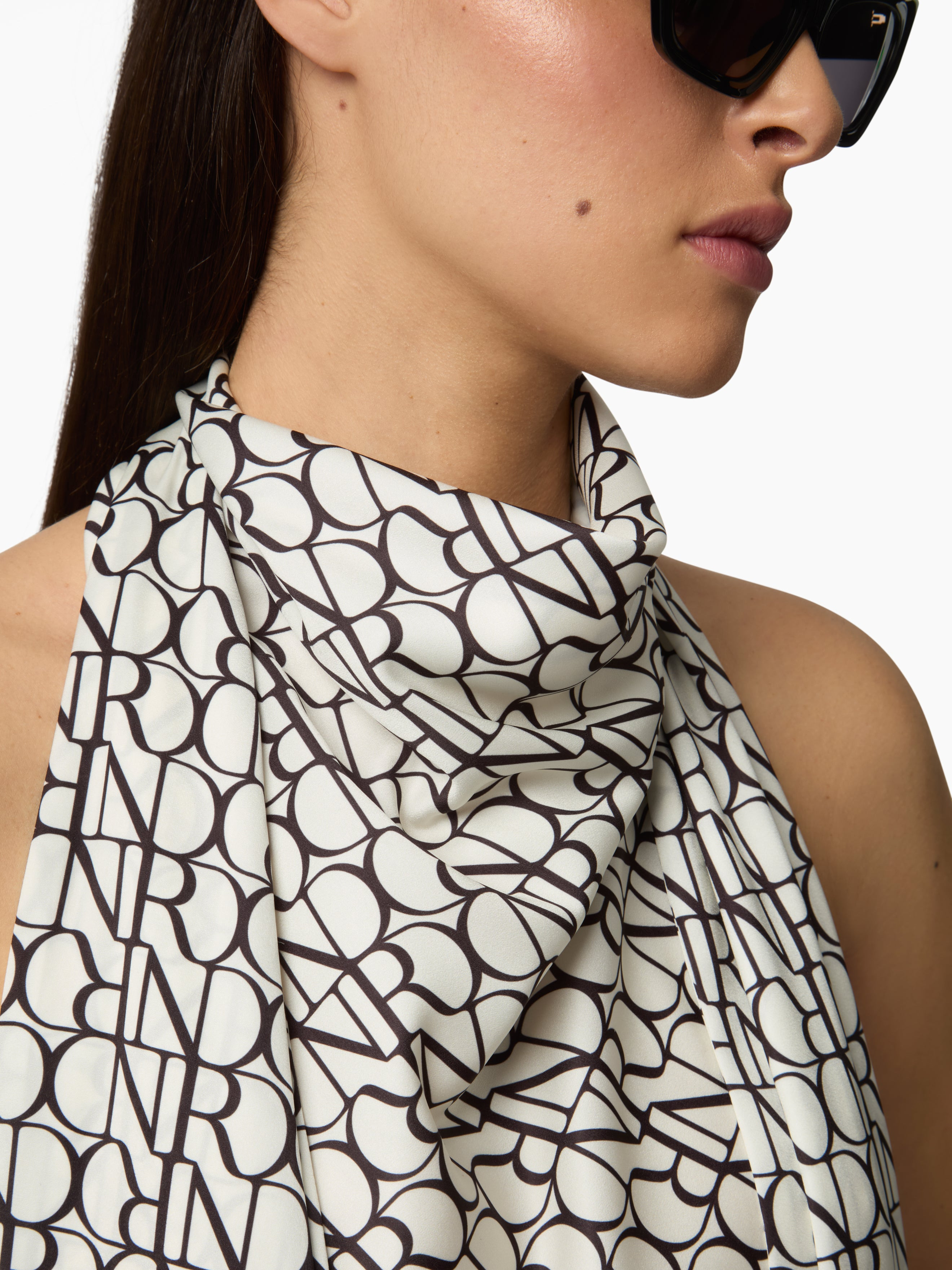 Halterneck Logo-Print Top - 3