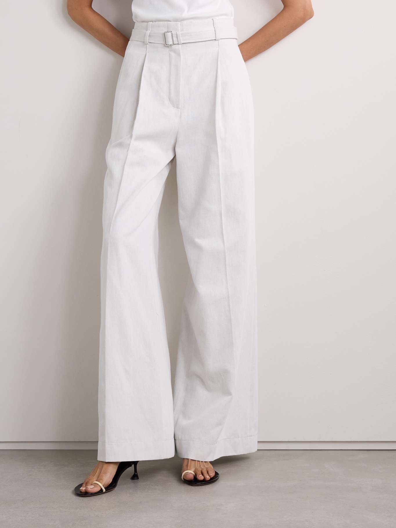 Dana belted faux leather-trimmed pleated cotton and linen-blend wide-leg pants - 3