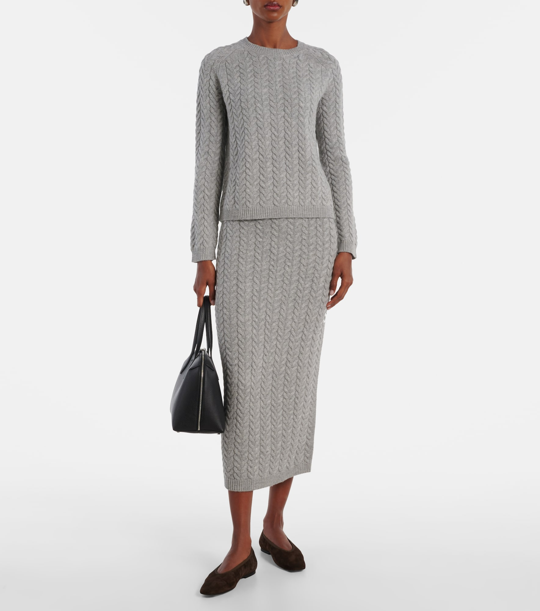 Cable-knit wool and cashmere sweater - 2