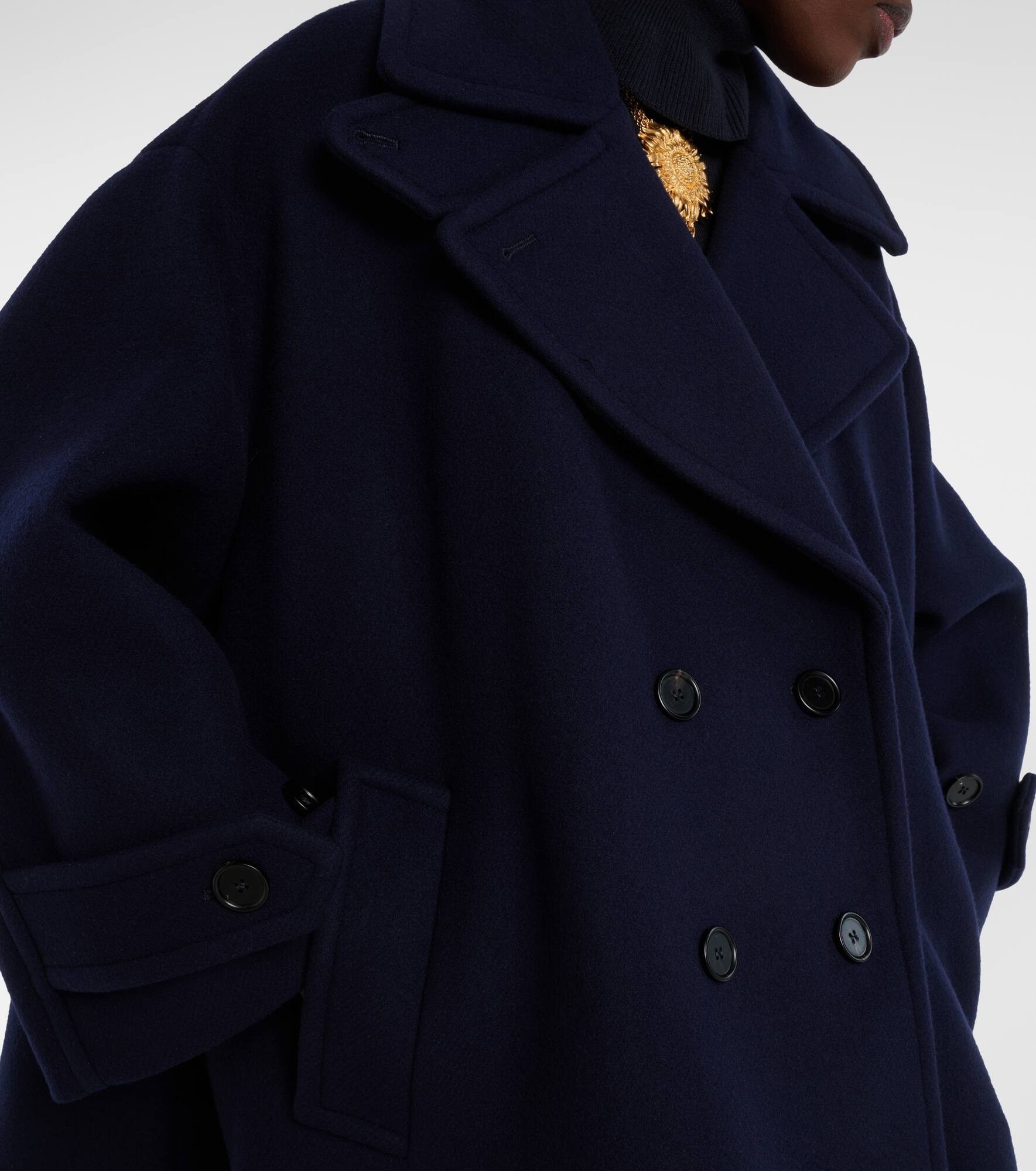Double-breasted oversized wool-blend coat - 4