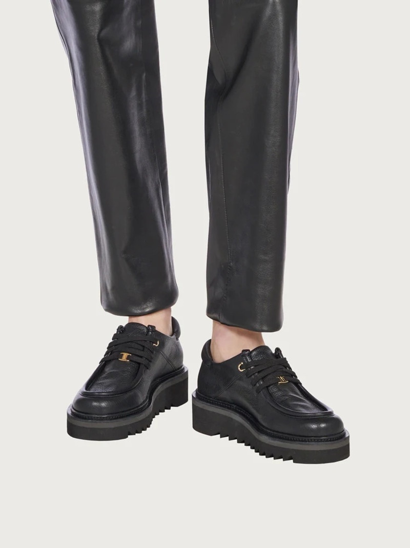 FERRAGAMO LACE UP outlook