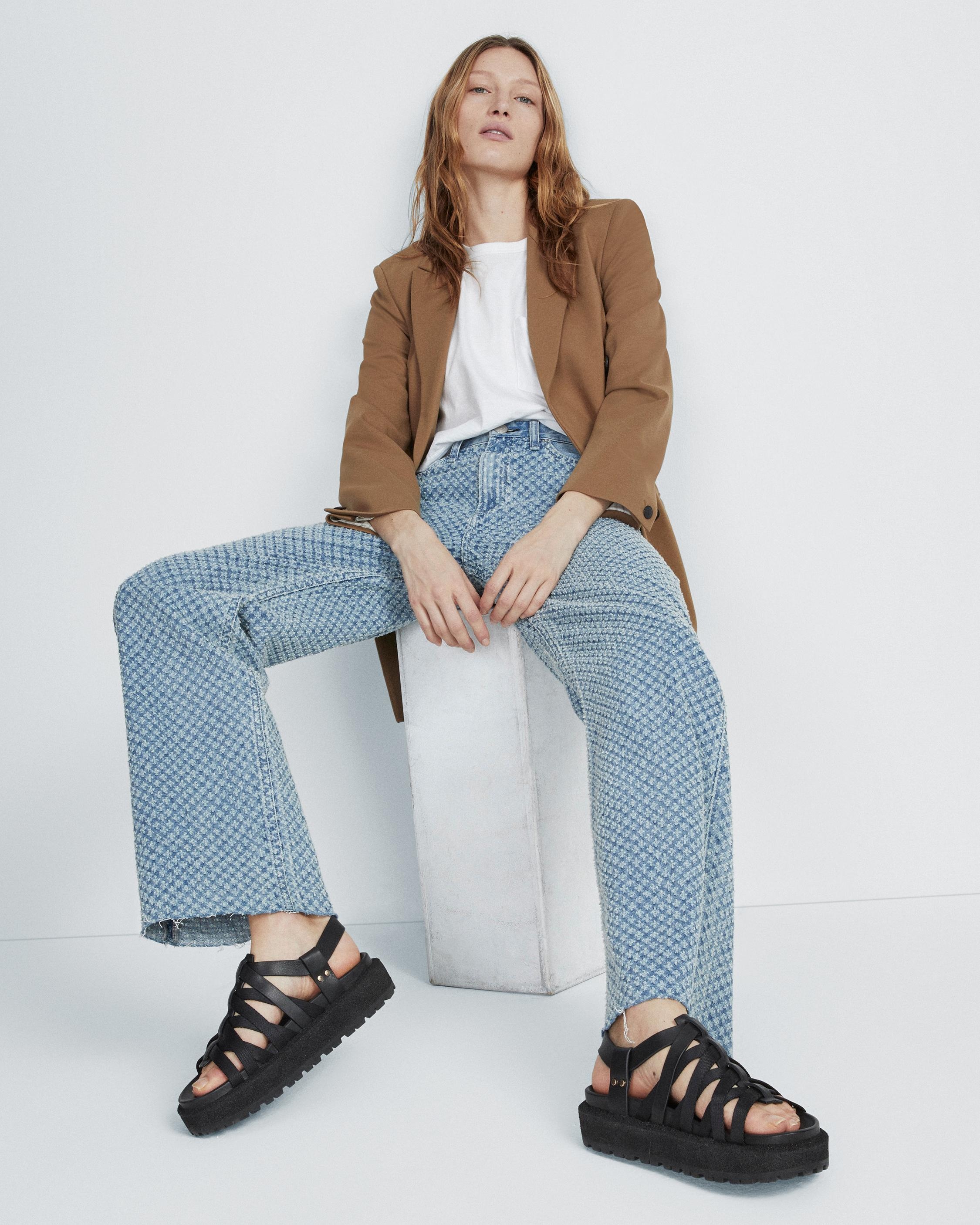 Logan Wide Leg - Indigo Tweed
Mid-Rise Rigid Jean - 2