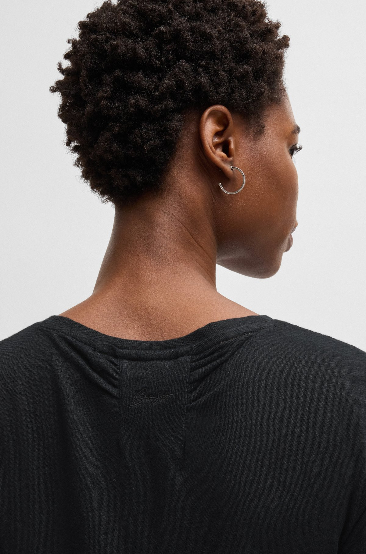 SCOOP-NECK LINEN T-SHIRT WITH GATHERED BACK - 5
