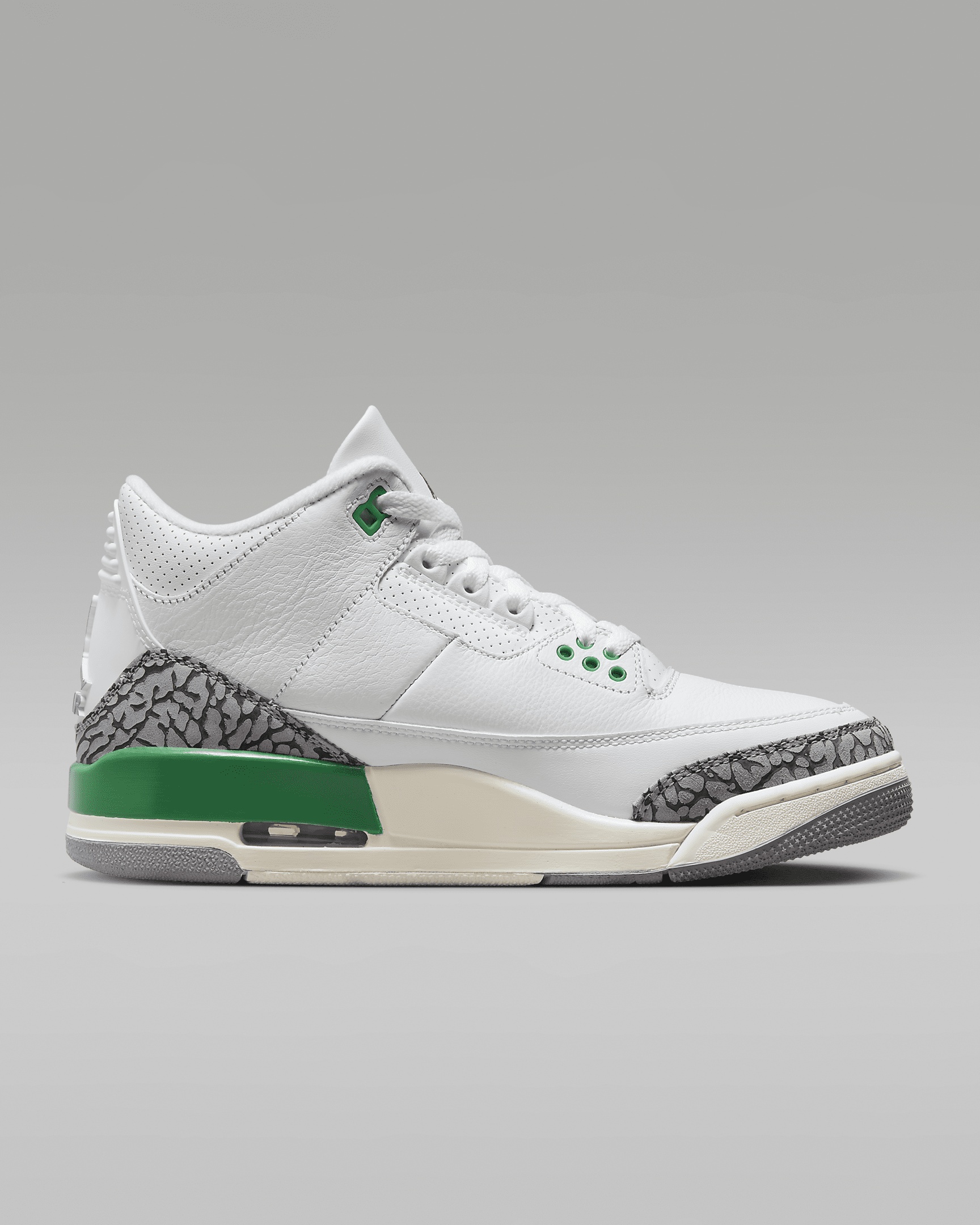 Air Jordan 3 Retro Women's Shoes - 3