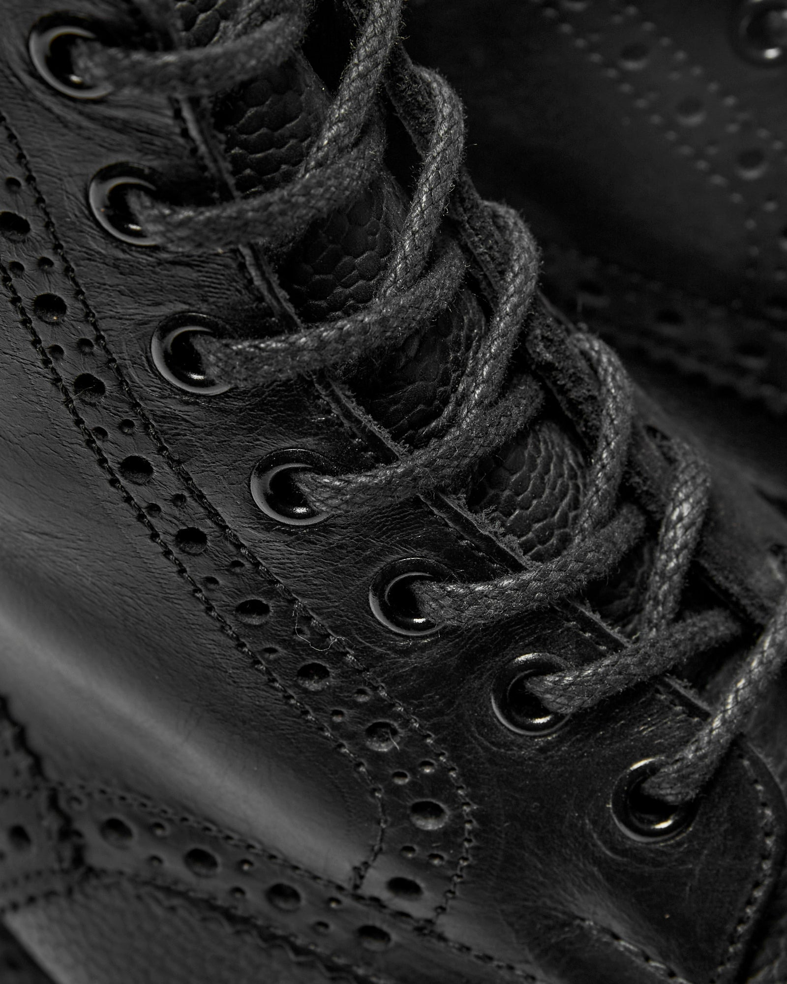 "Overdrive" Stow Boot in Quad Black - 7