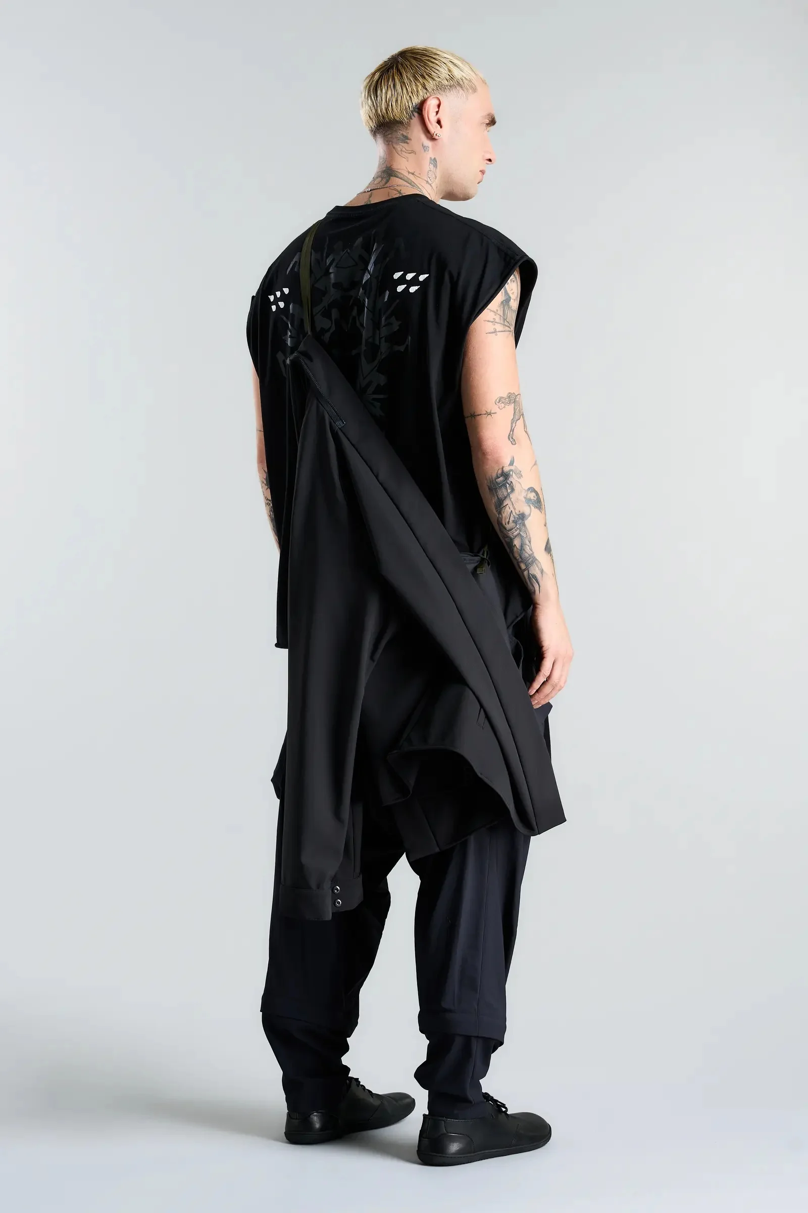 ACRONYM ー ACR-SS-23 J72-DS ー SIZE 〈M〉 ACRONYM J72-DS schoeller® Dryskin™ Modular Liner Jacket Black
