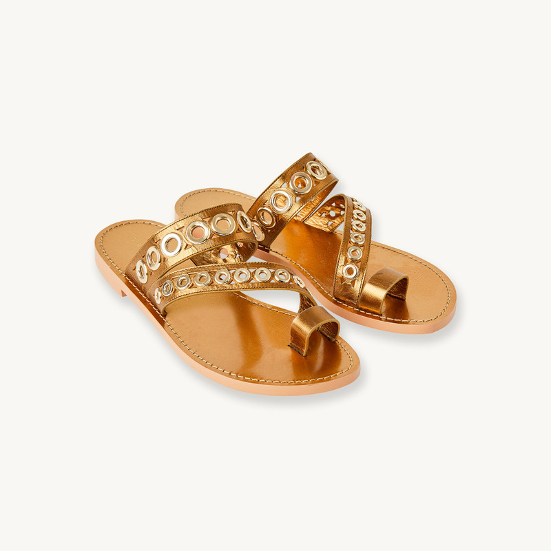 Leather sandals with eyelets 1