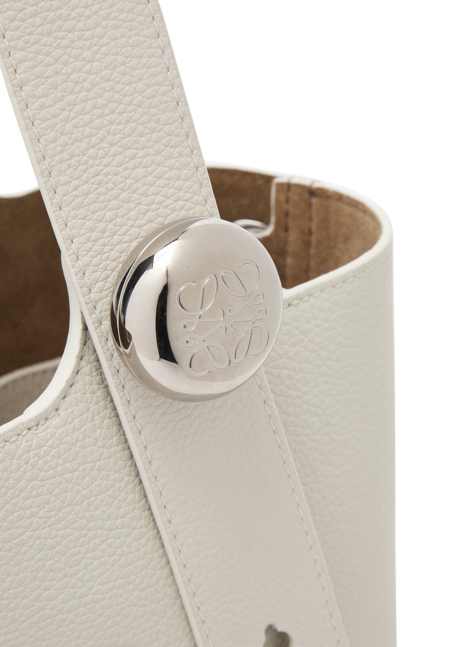 Loewe Pebble Mini Leather Bucket bag - 3