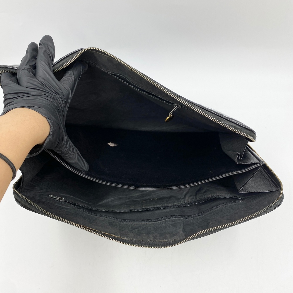 Chanel No.4 Black Patent Leather Big CC Clutch - 11