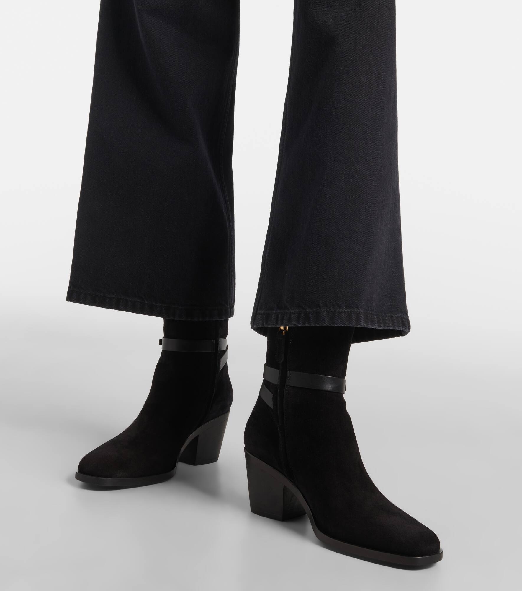 Suede ankle boots - 7