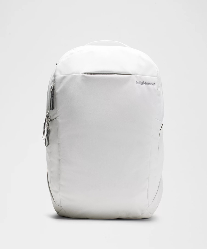 Triple-Zip Backpack 28L *Tech Canvas 1