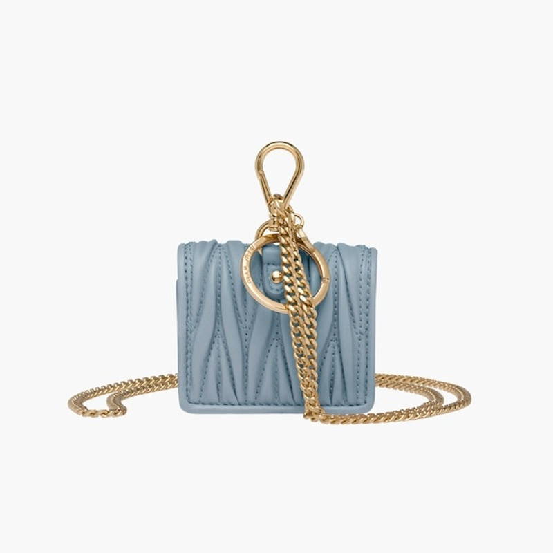 Matelassé nappa leather AirPods Pro case 6