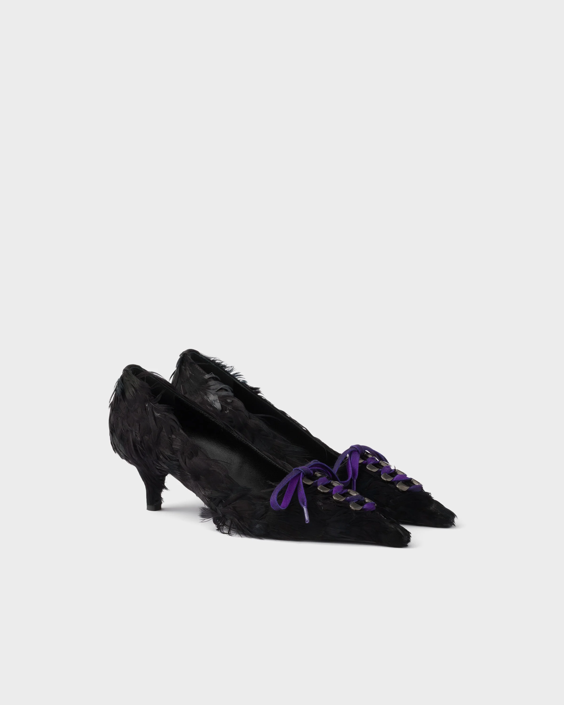 Feather-embellished satin pumps - 1