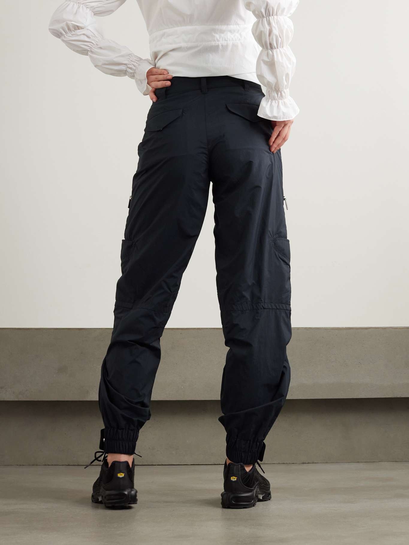 Embroidered shell tapered pants - 4