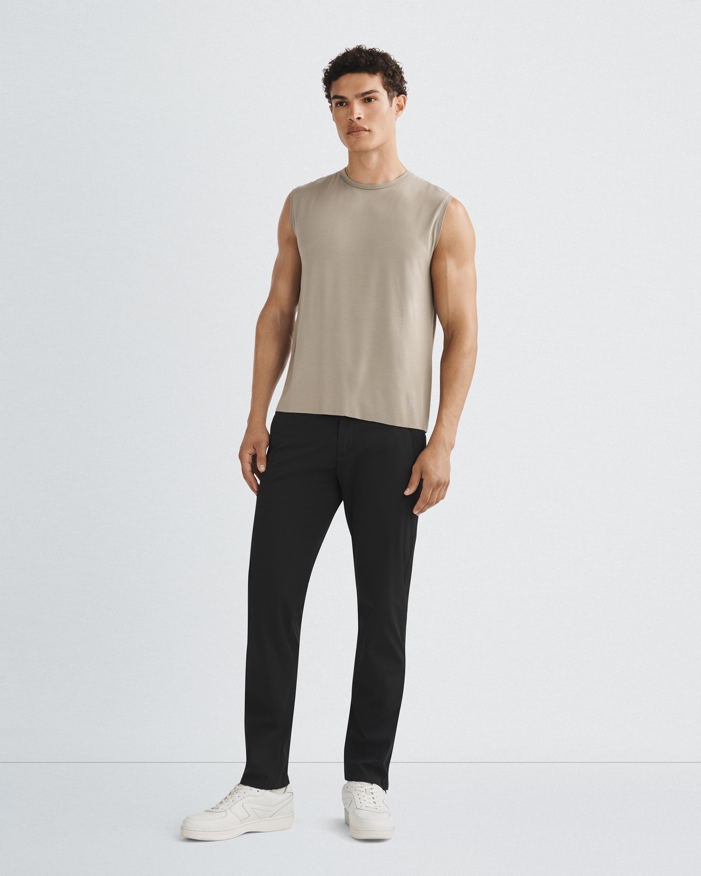 Pursuit Zander Technical Track Pant
Relaxed Fit - 2