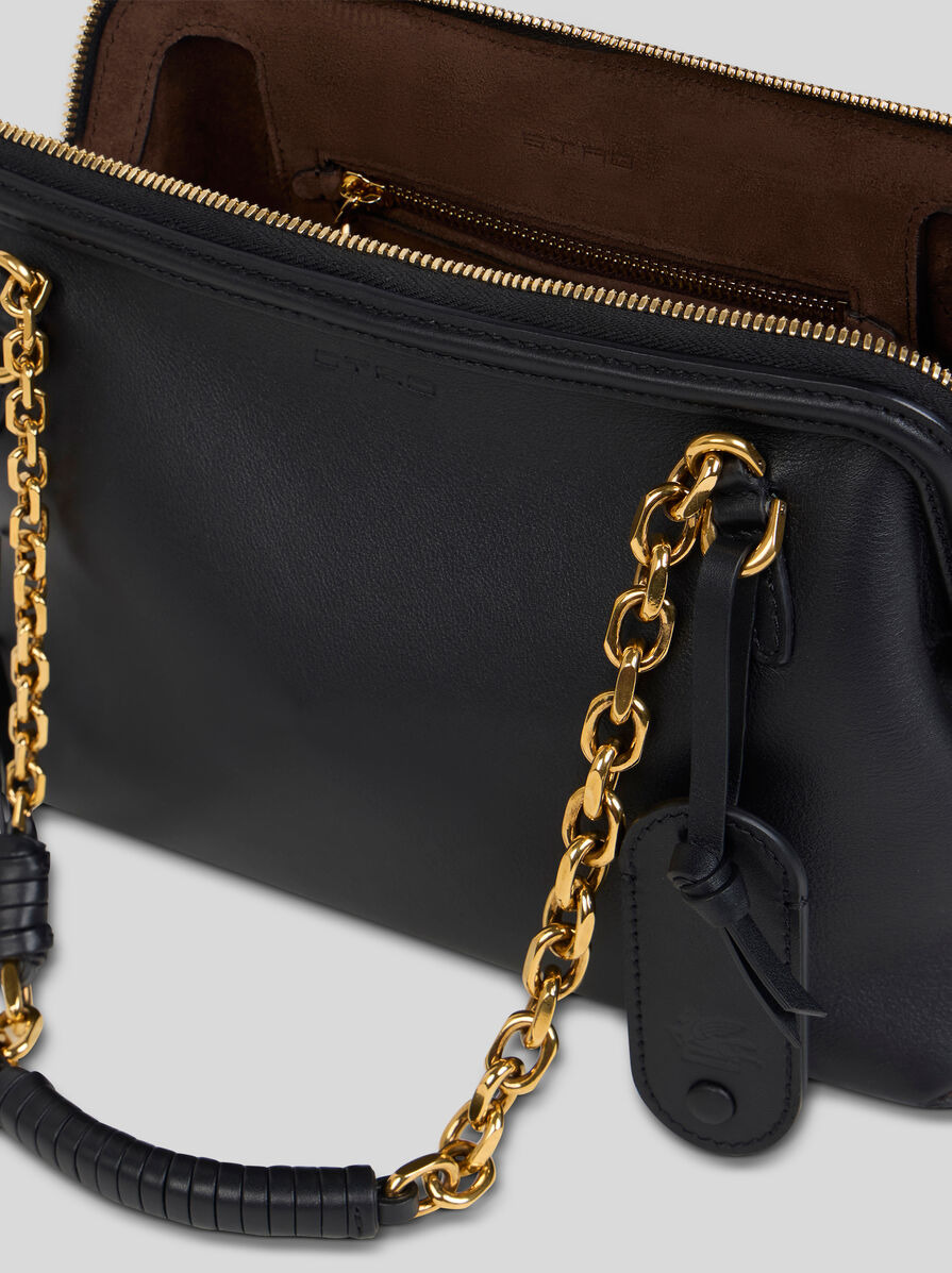 SMALL LEATHER DOC SHOULDER BAG - 4