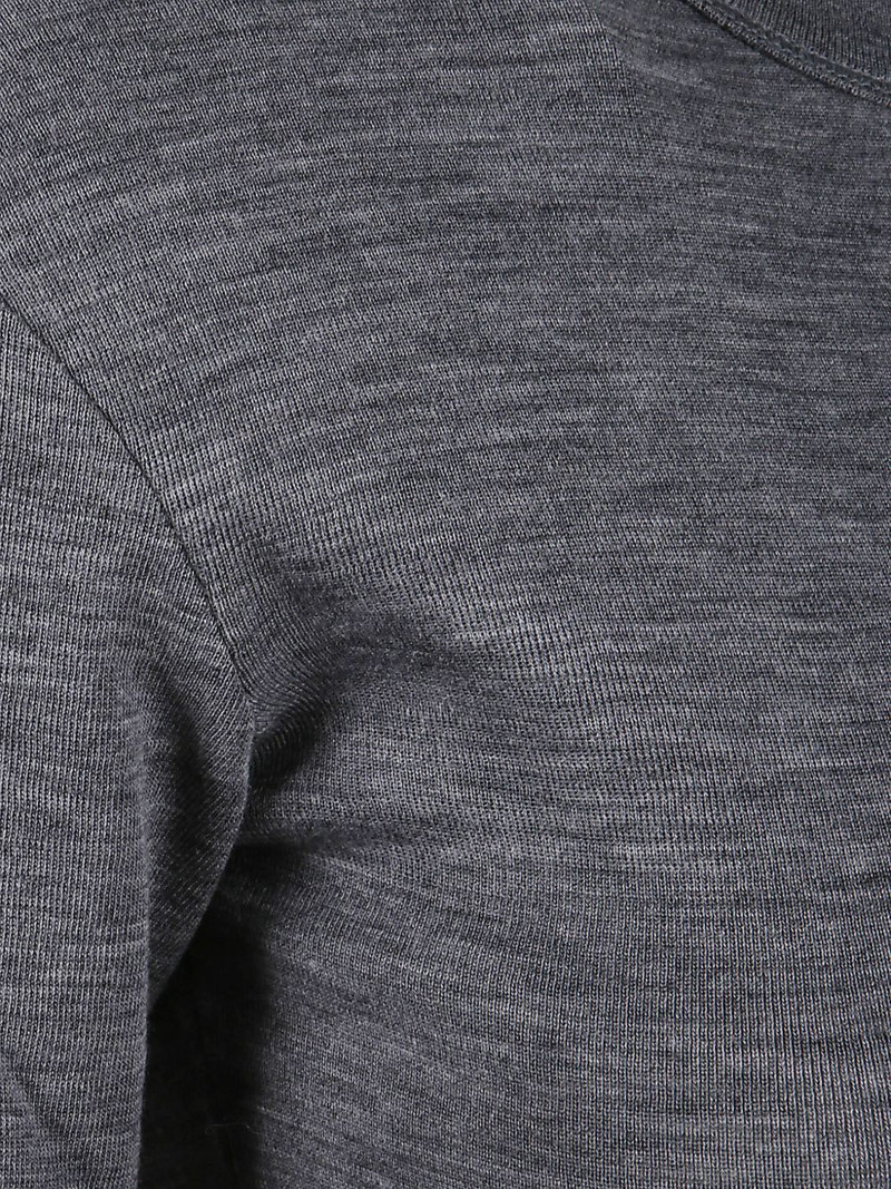 long-sleeved jersey T-shirt 3