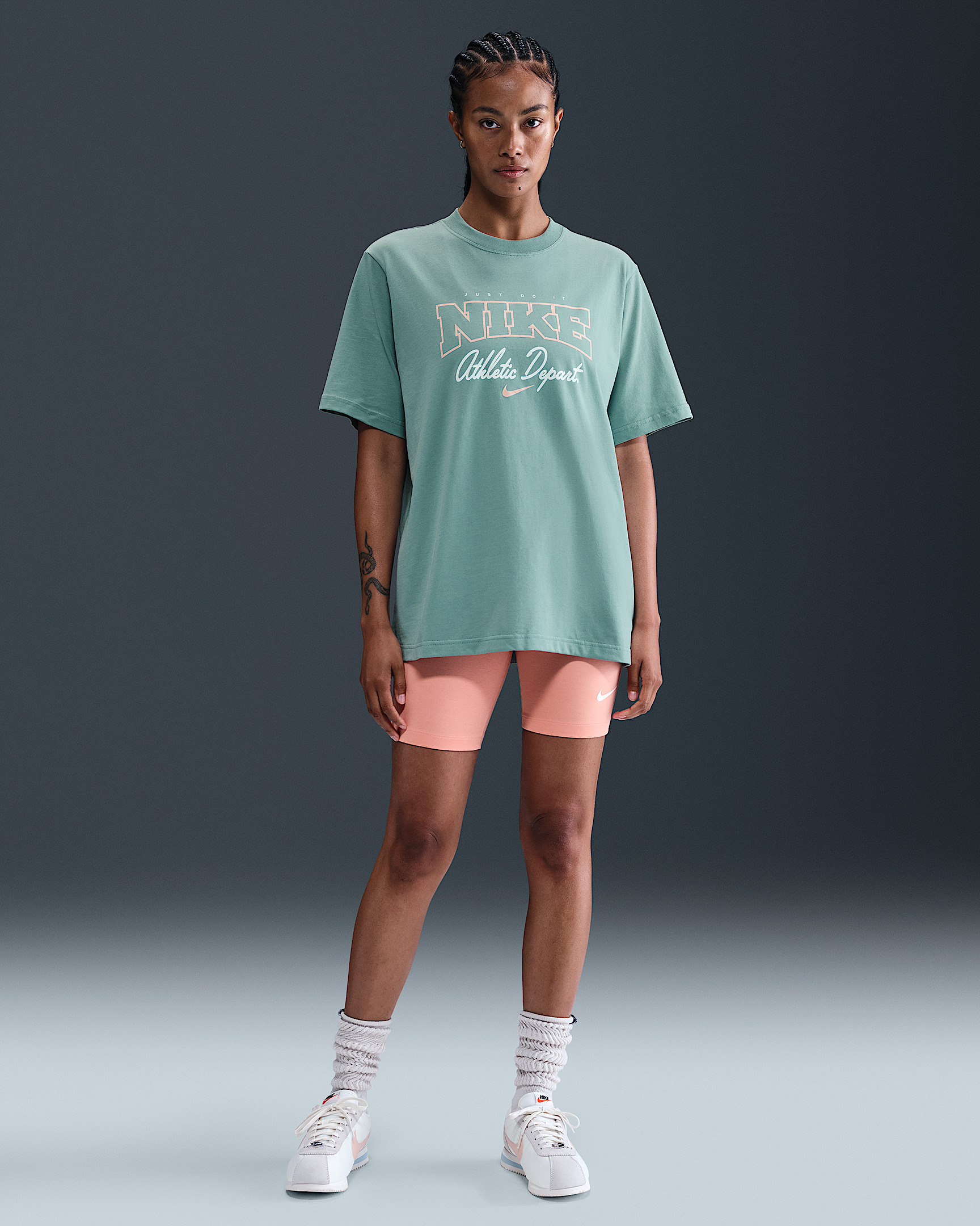 Nike Sportswear Women's Loose Short-Sleeve Graphic T-Shirt - 4