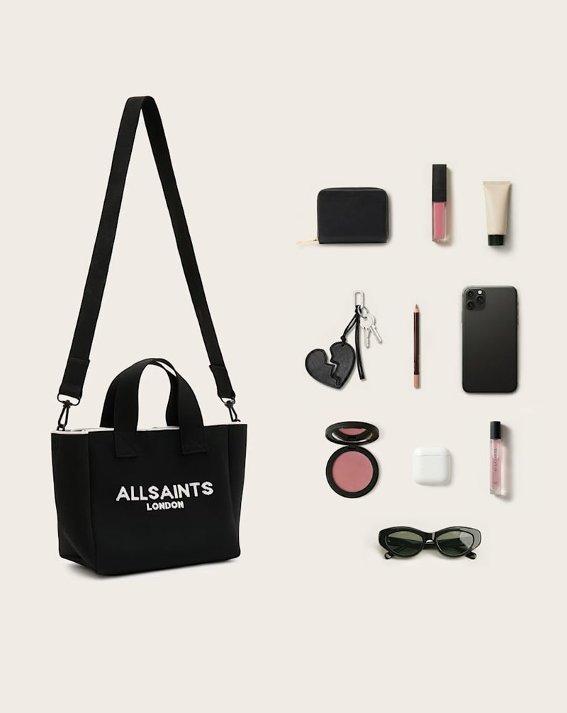 IZZY LOGO PRINT KNITTED MINI TOTE BAG 8