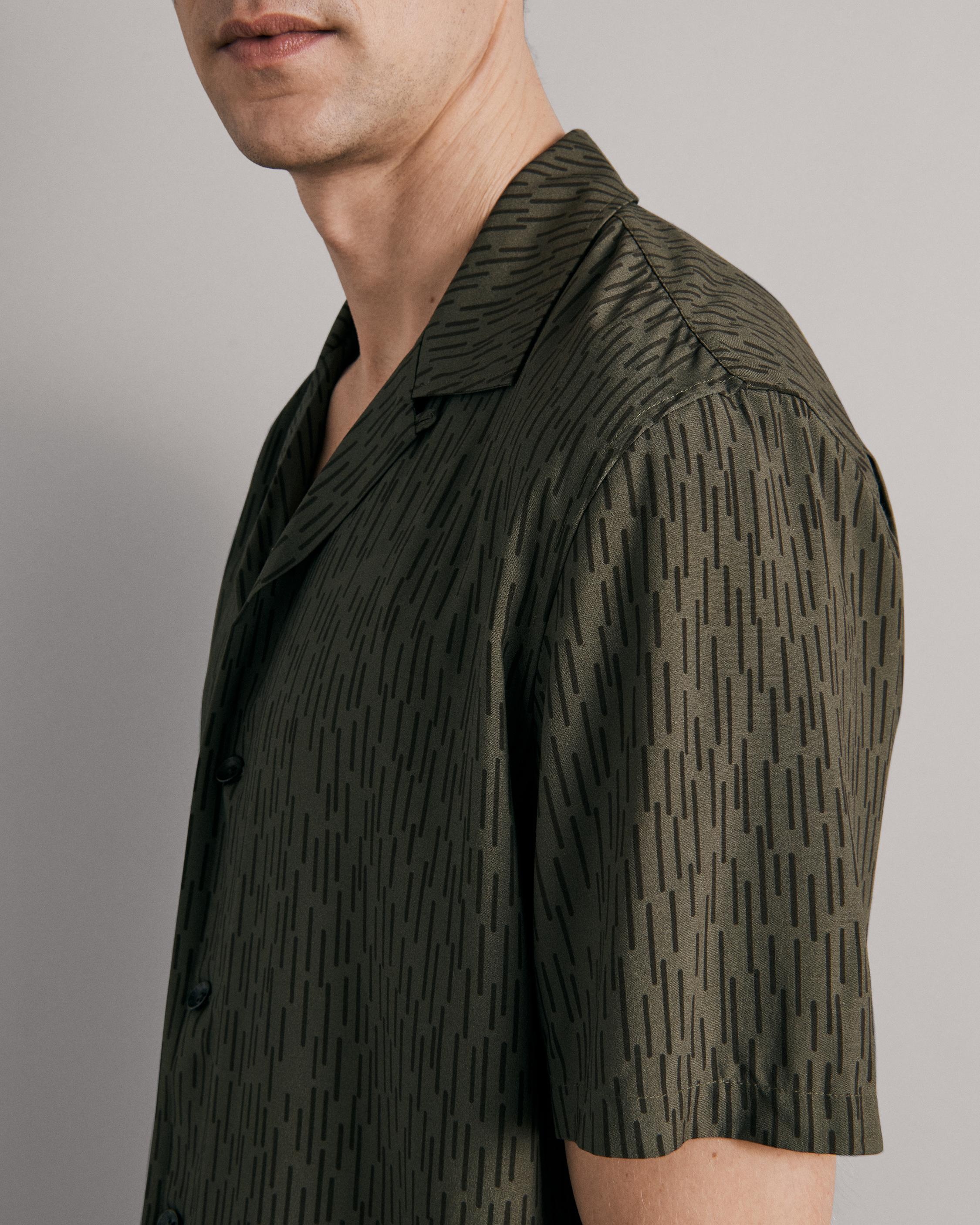 Avery Camo Viscose Shirt
Relaxed Fit Shirt - 6