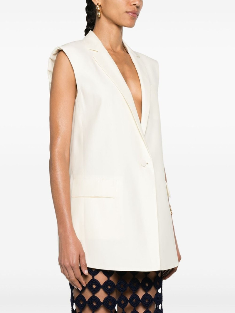 single-breasted waistcoat 3