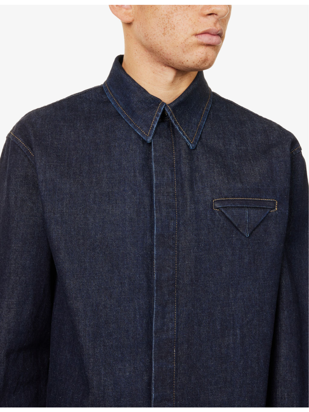 Long-sleeves flap-pocket regular-fit denim shirt - 5