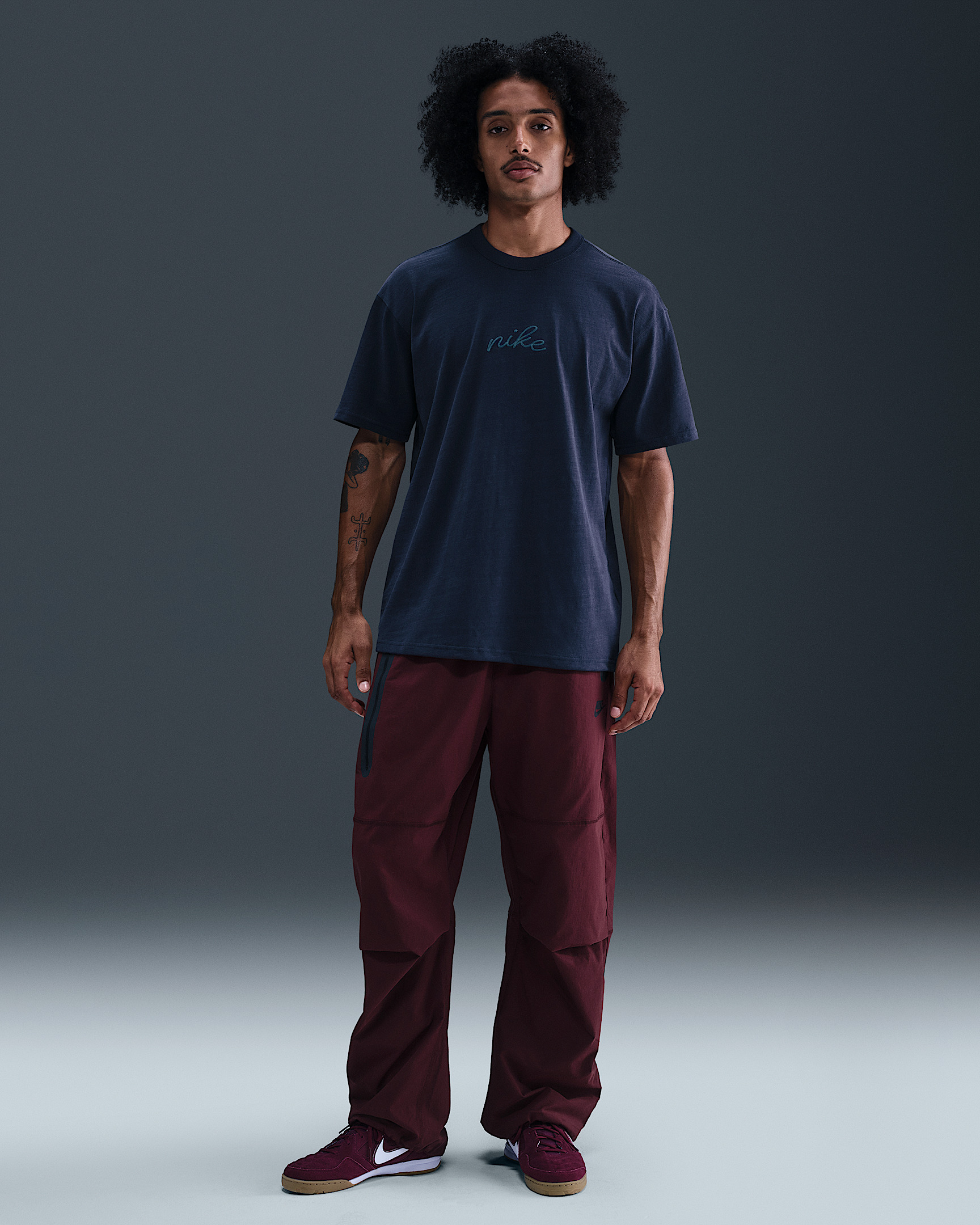 Nike Sportswear Premium Essentials Men's T-shirt - 4
