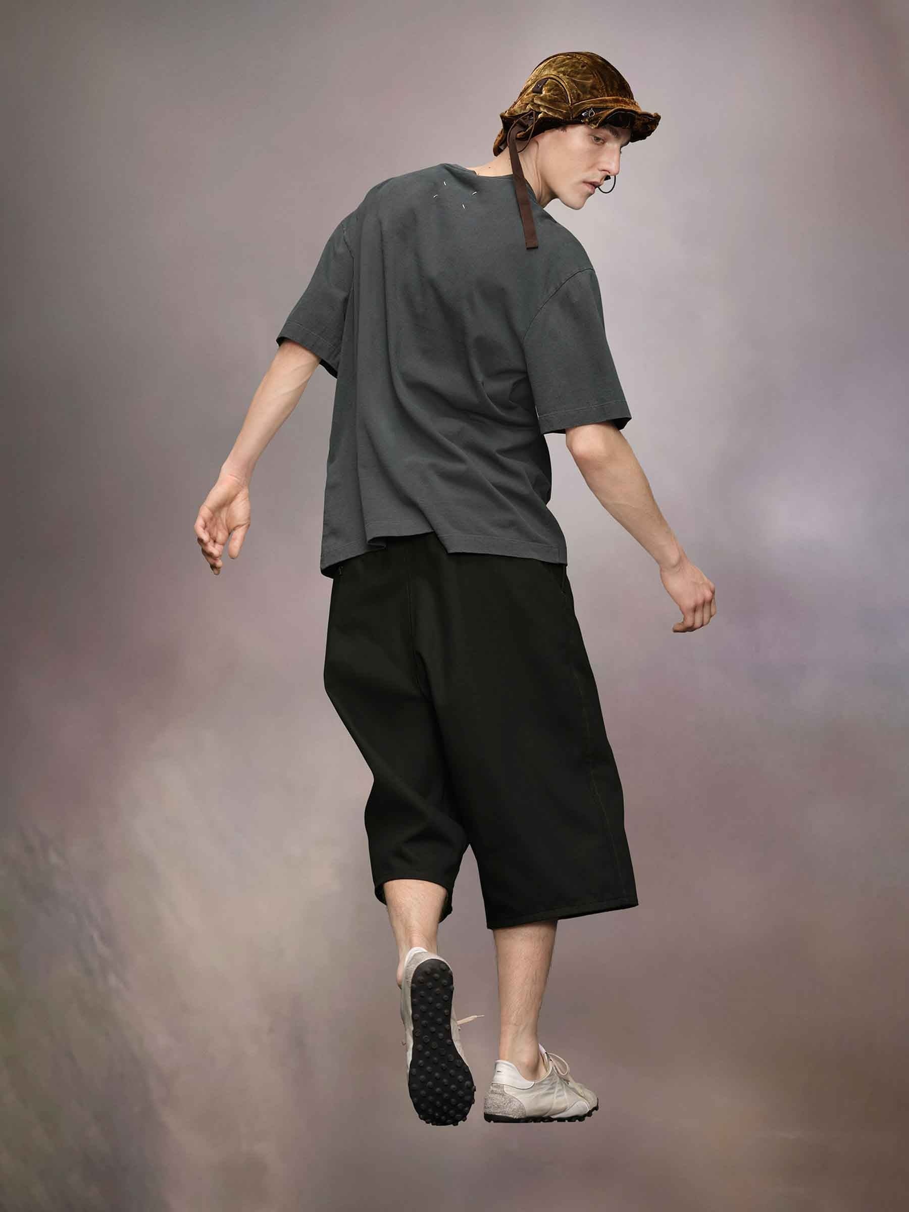 EMBROIDERED LOGO T-SHIRT - 3