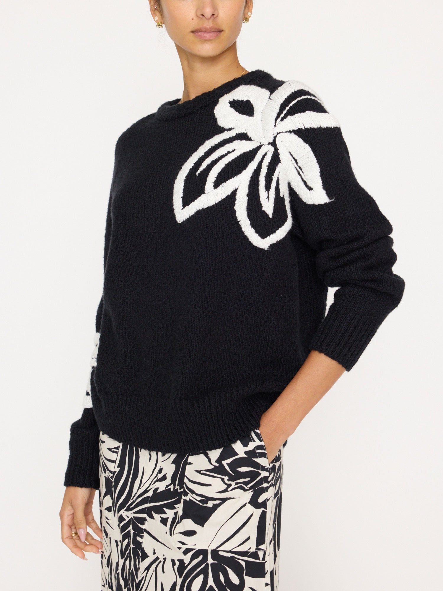 The Hibiscus Embroidered Sweater - 6
