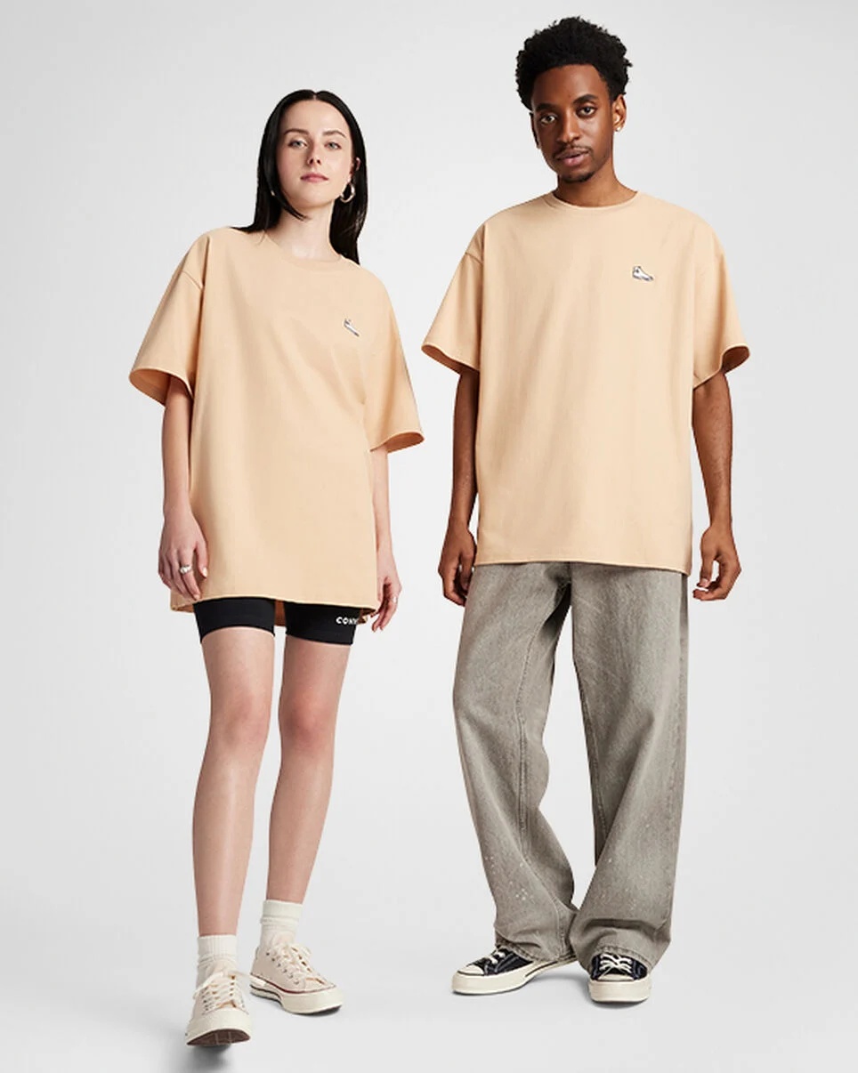 Go-To Loose Fit Sneaker Patch T-Shirt - 2