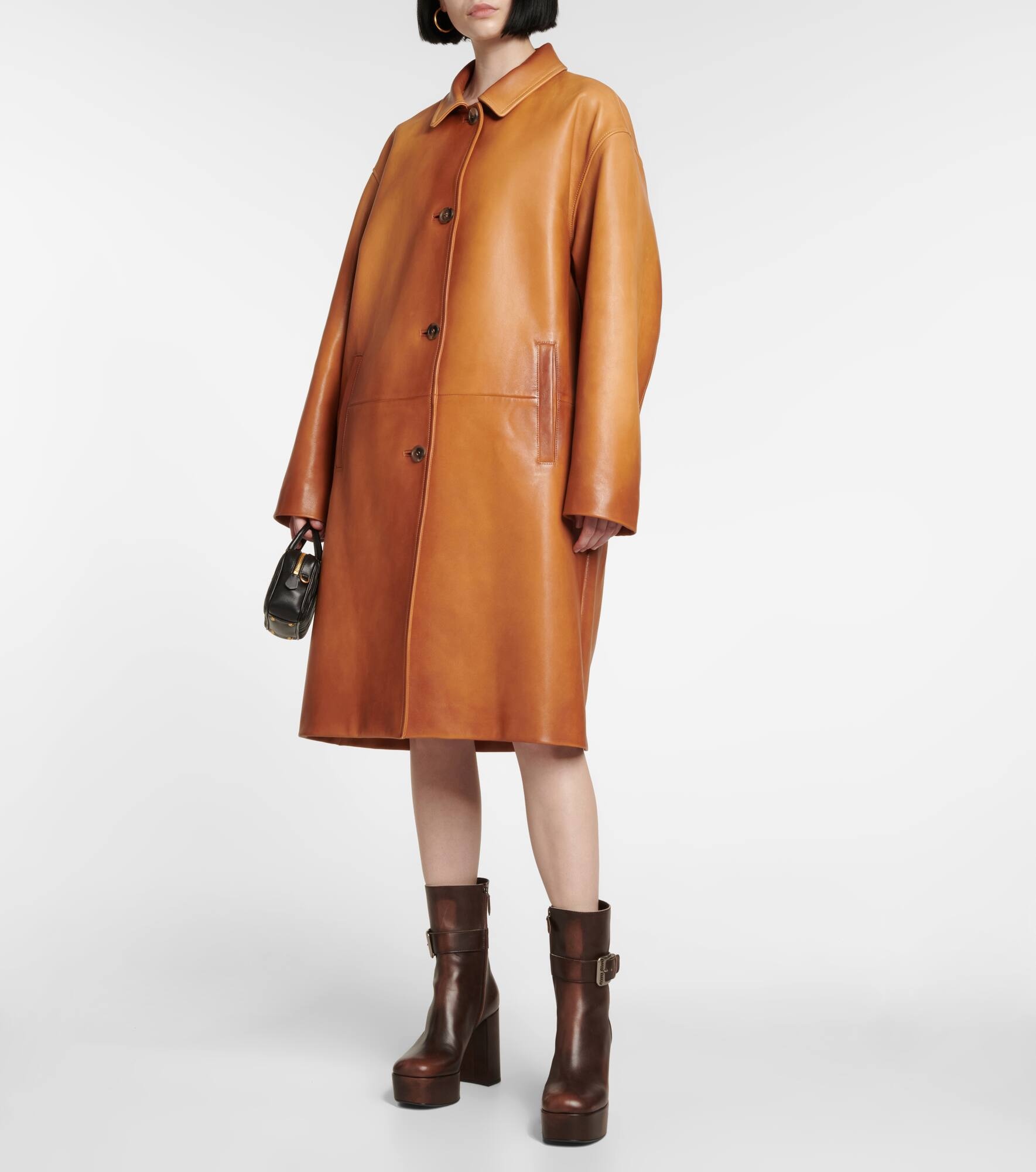 Leather coat - 7