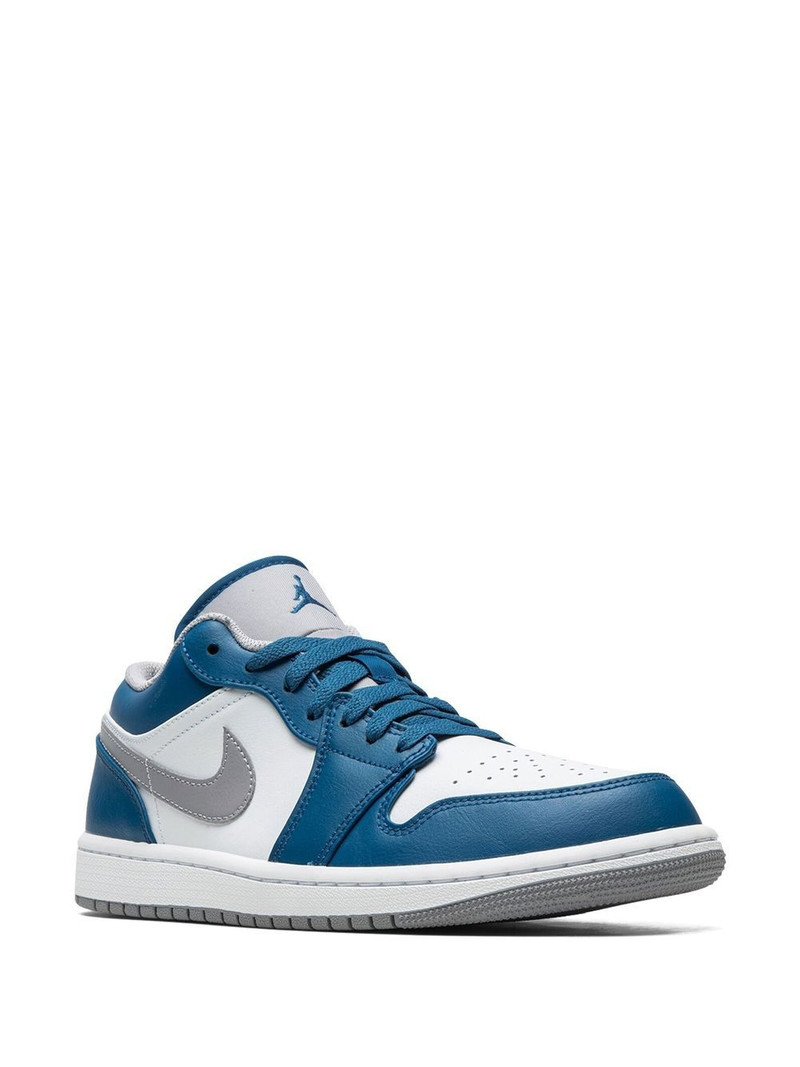 Jordan Air Jordan 1 Low sneakers outlook