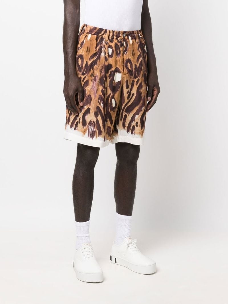 all-over leopard-print shorts - 3